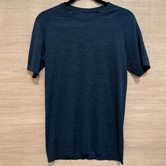 Lululemon Men's Metal Vent Tech Relaxed-Fit Short-Sleeve Shirt Navy Size XS - Picture 1 of 4
